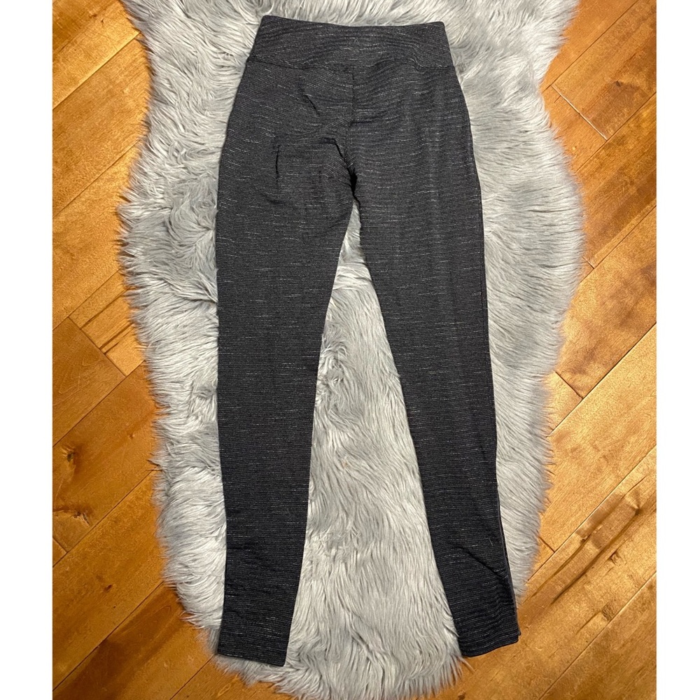 Beyond Yoga Black Pique Ankle Snap Bottom Leggings Size XS - Picture 5 of 8